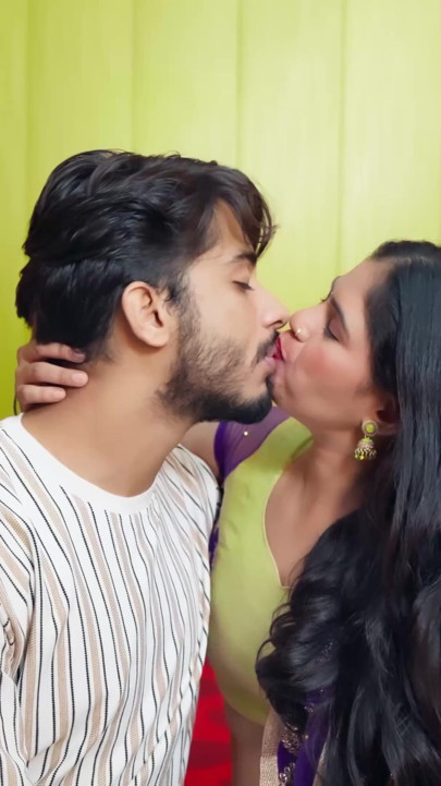 ホットなインドのコラージュ女の子が彼氏とセックスされる インドのフルポルノ動画 4K |クリップ1