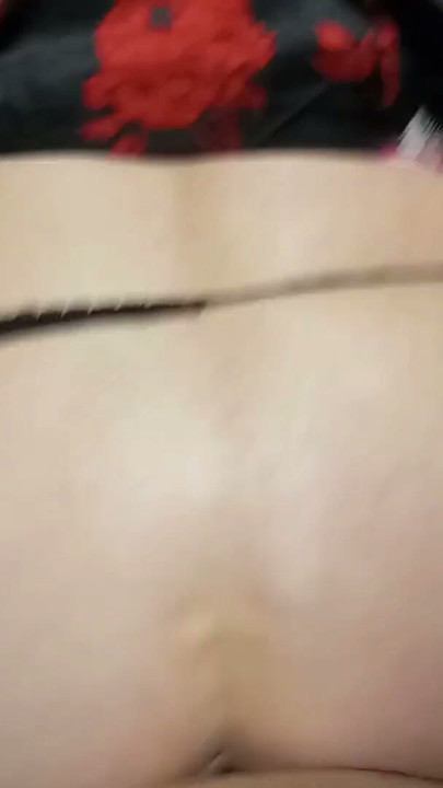 Stedsøn bruger stedmors store røv til at onanere - anal creampie cumshot POV | Klip 1