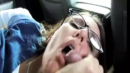 Mature wife blowjob and facial in car