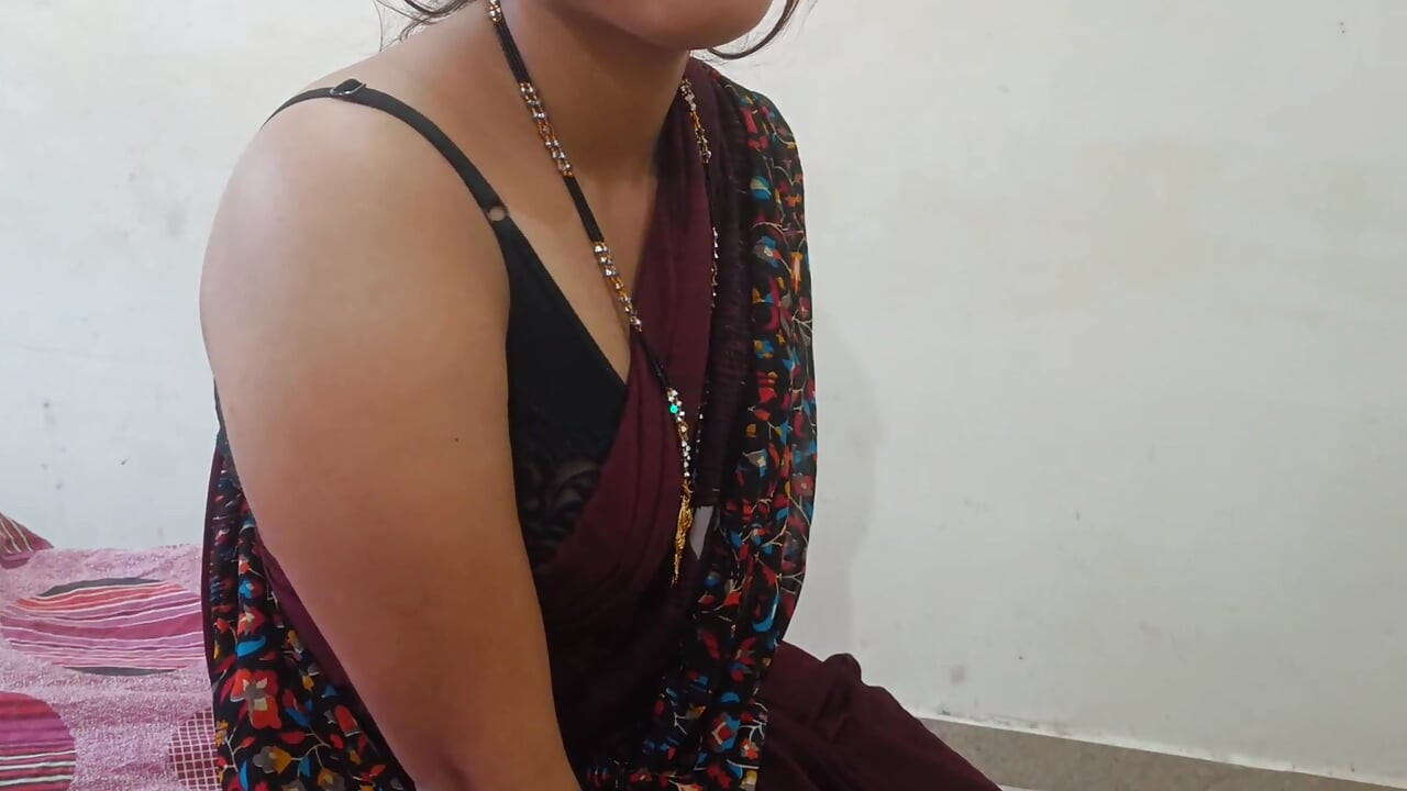 Sister-in-law herself came 😋 home to fuck, had sex with me, came after a long time and I fucked sister-in-law's waist tightly all day.