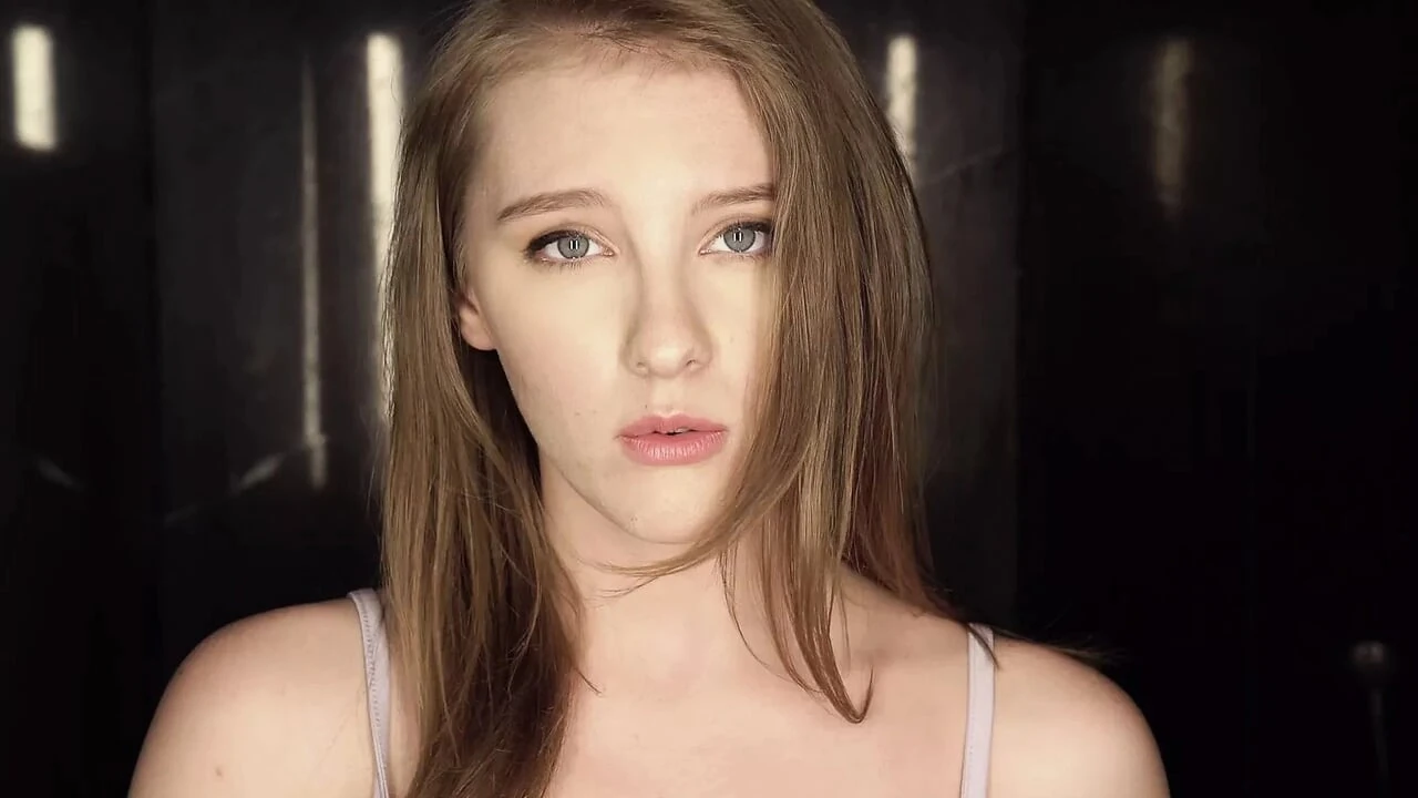 TEENFIDELITY Melody Marks Creampied By Handy Man