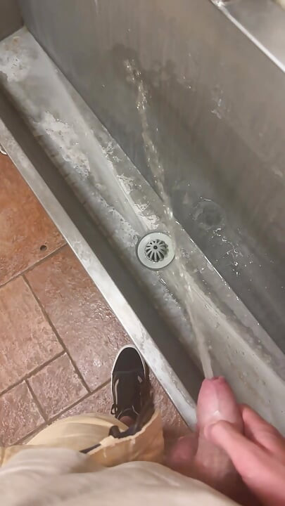 小便器の小便