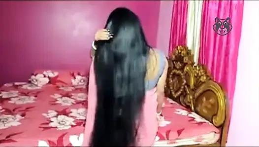 Tamam, beni sikmek ister misin? Amcığım çok büyük
