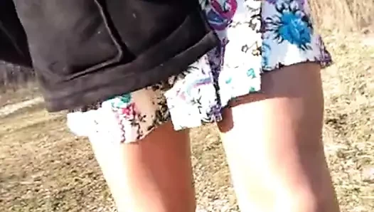 Je me promene en jupette