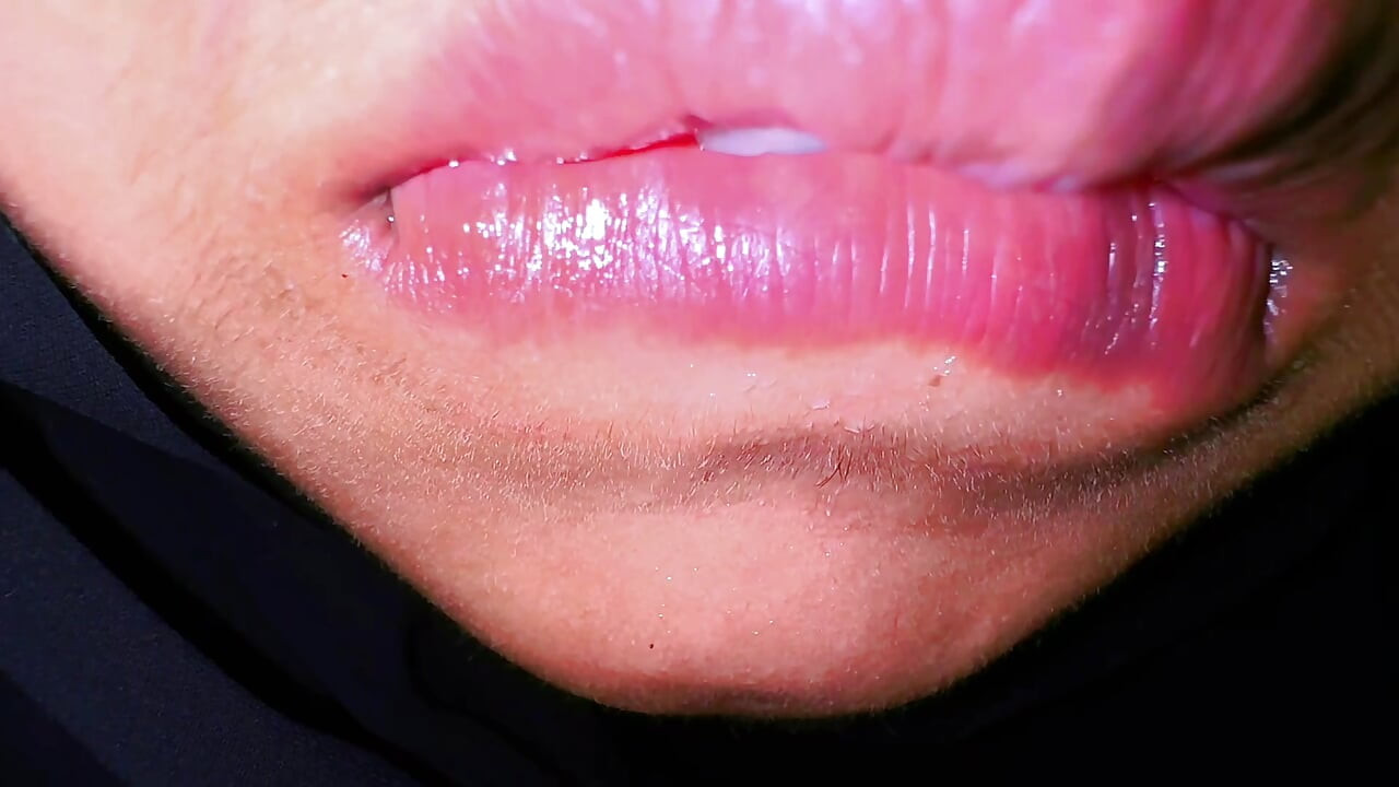 Salut im supper, une Arabe musulmane sexy et seule, j’ai un cul rond énorme et une grosse chatte poilue, pouvez-vous me baiser ???