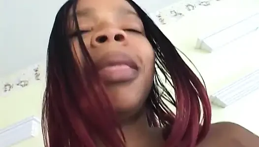Ngentot memek gemuk kulit hitam besar