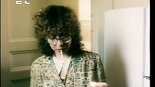 Pelayan nakal ini sama pelanggannya yang seksi