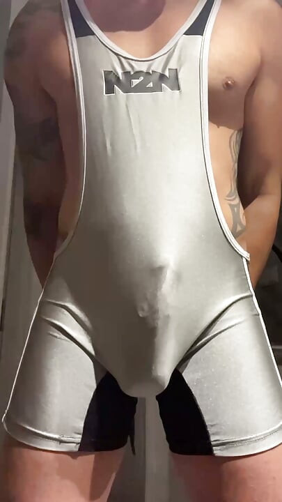 Muscle jock in lycra with huge cock thrusting until he cums