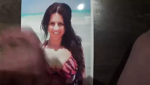 Sağladım üzerinde büyük memeler bikini