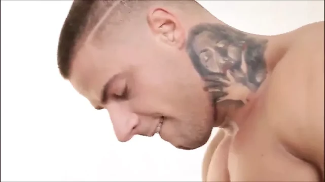 Gay sex : arny donan & skinny nerd