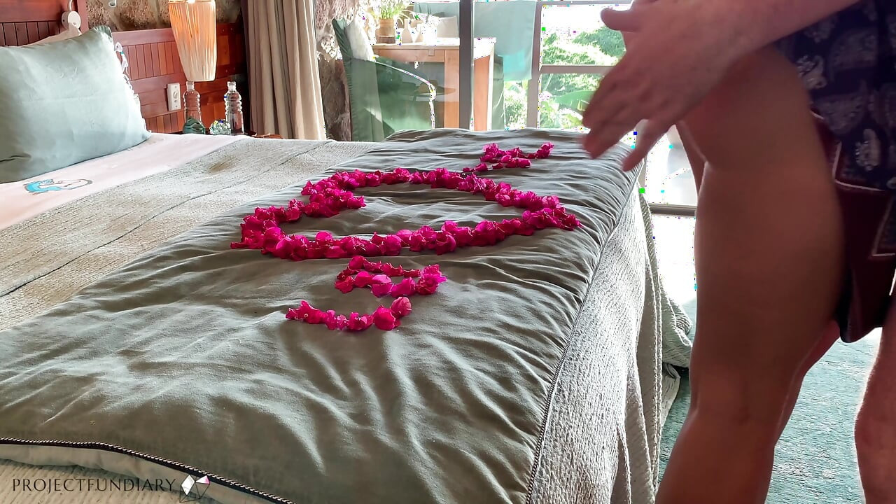Honeymoon bride fucked in paradise