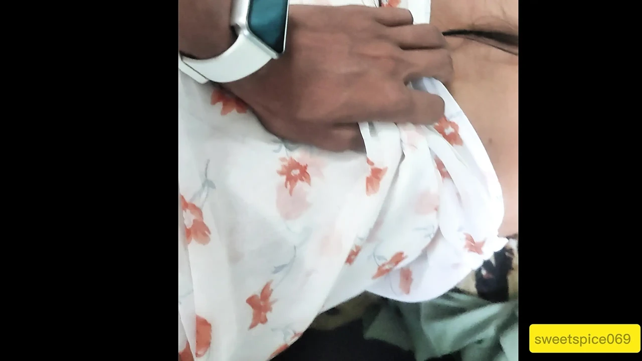 甜蜜的Ddi荡妇与继兄弟被狠操第2部分