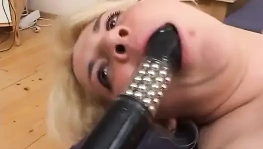 Amateur milf enjoy a young cock