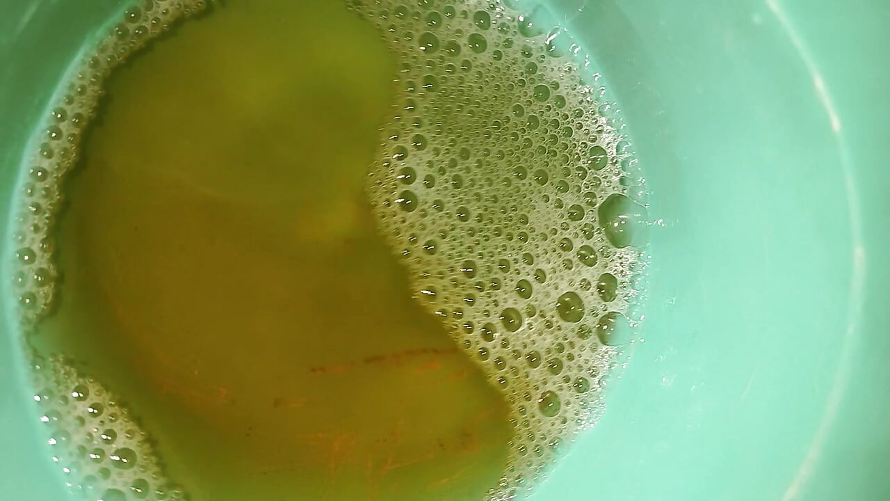 Land se nikali Hui cream