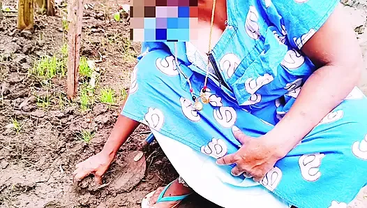 Seks threesome dari villege india. Kakak pembantu pembantu lagi asik ngentot sama magangnya. Telugu Dirty Talks.