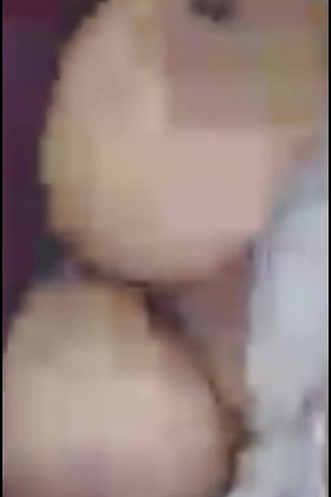 Бангладешко работещо момиче чука собственика си.