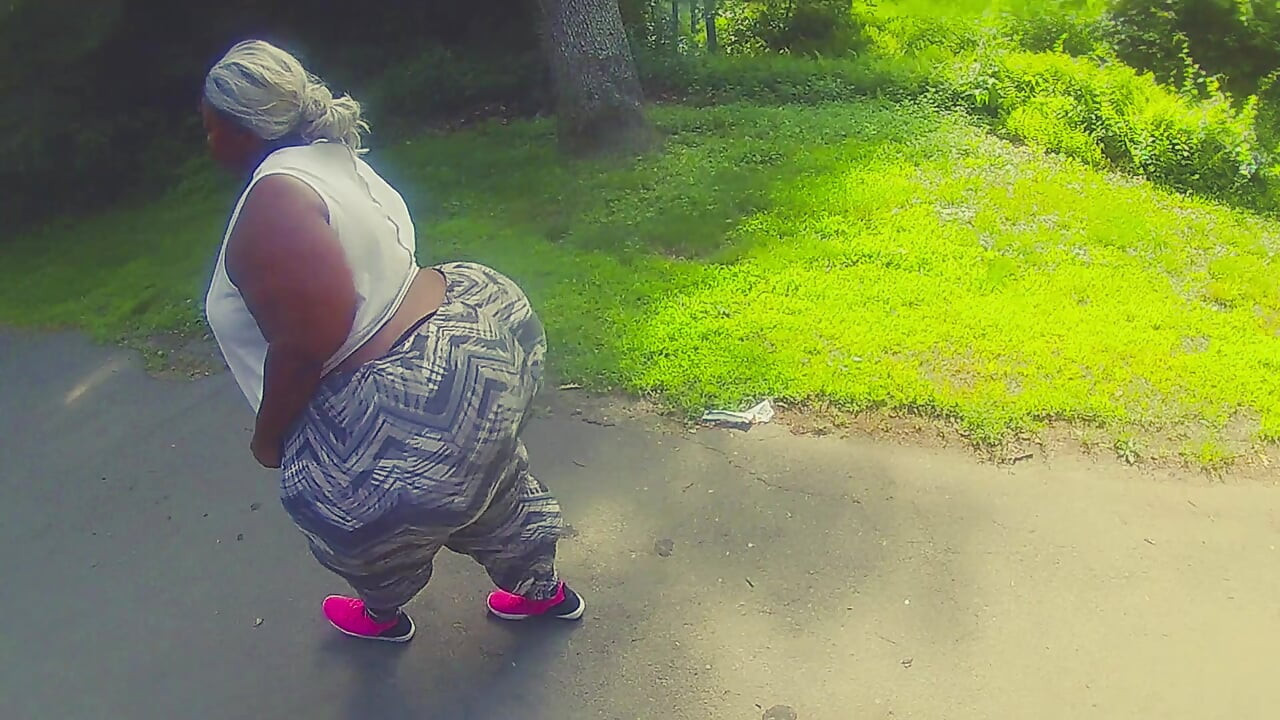 Pearaddiction Walking