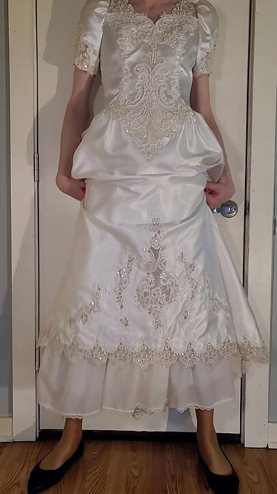Robe de mariée vintage liquide en satin