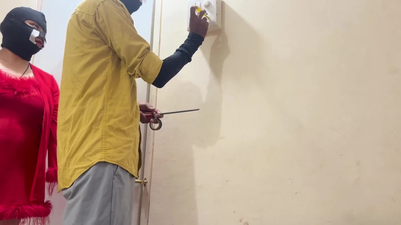 Electrician fucked house owner