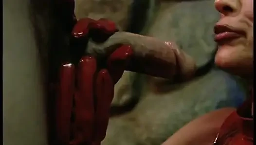 Versaute huren in latex genießen bodenfick und orgie mit großen hallenbesitzern