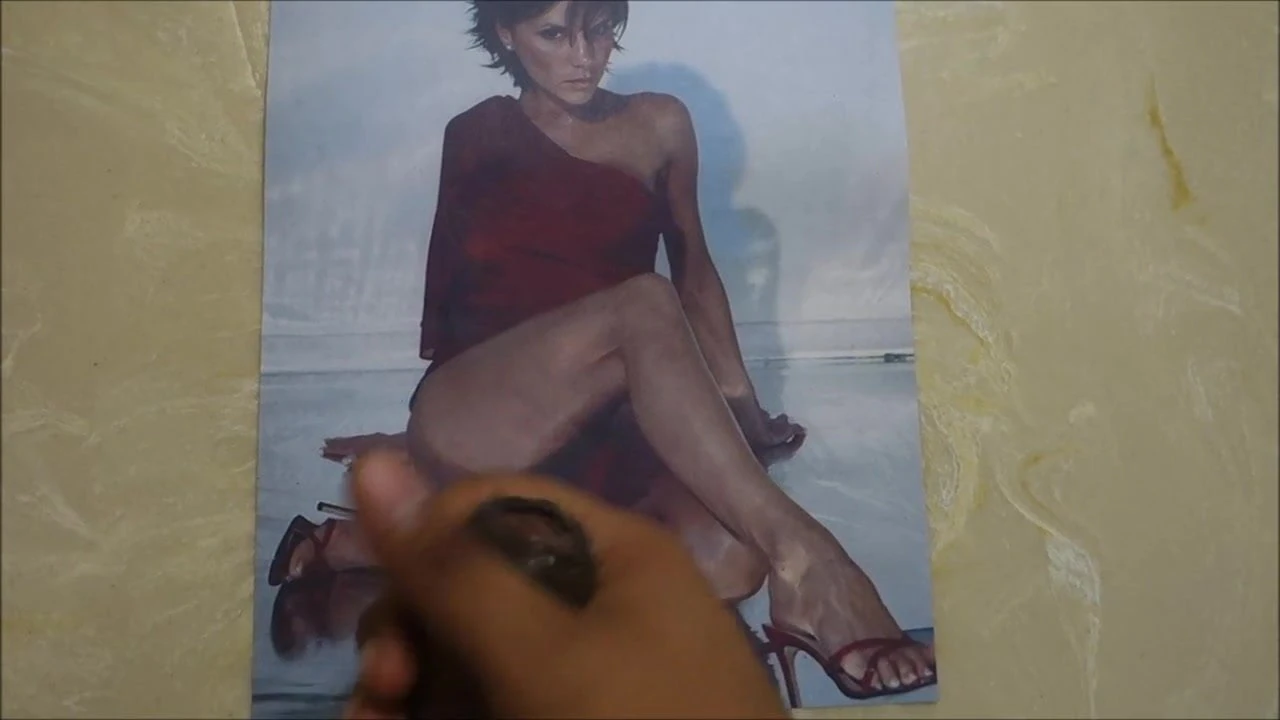 Victoria beckham cum hyllning #2