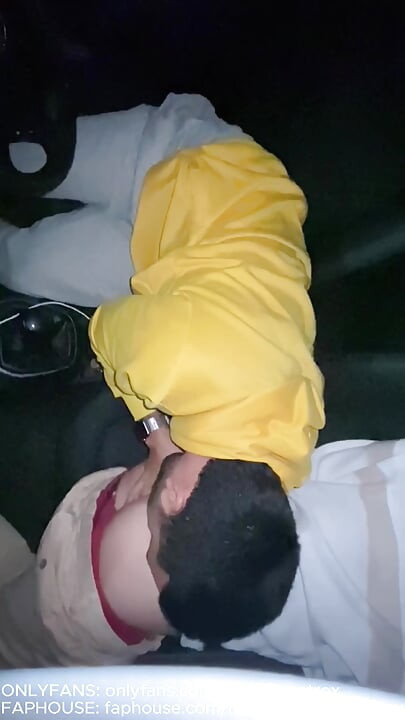 CRUISING GAY BITCH SUCKS IT AND LETS ME CUM IN HER MOUTH IN EXCHANGE FOR TAKING IT HOME