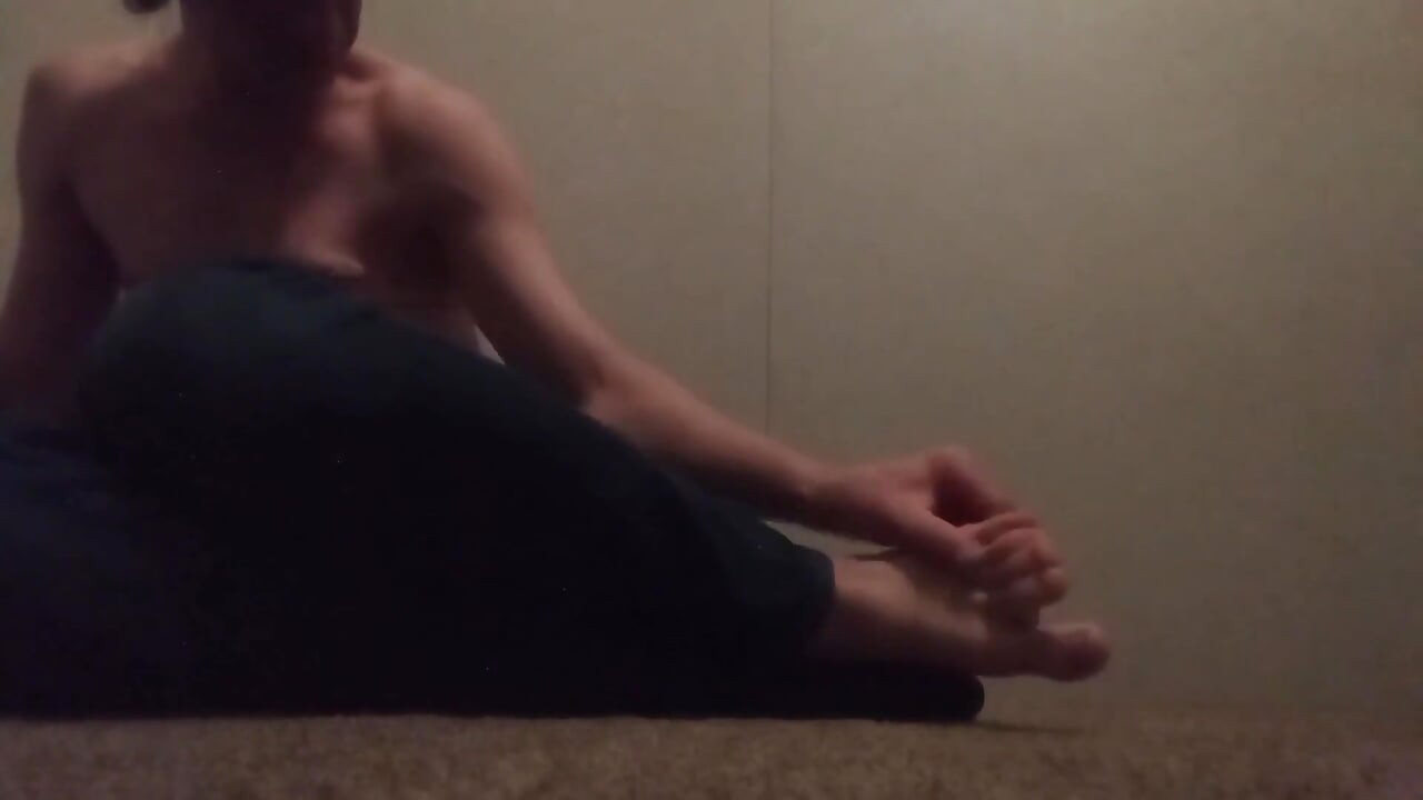 Loving & Worshipping My Own Foots 1