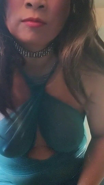 Spectacular moment from "Green High Neck Chemise 2"