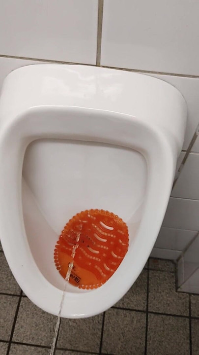Pissing #54