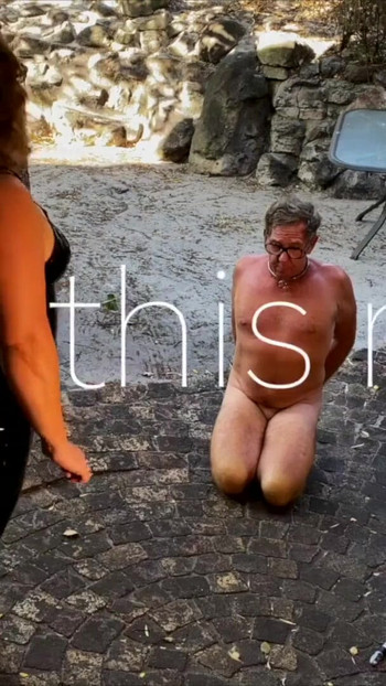 Key moment from "Bog clean-up slave"