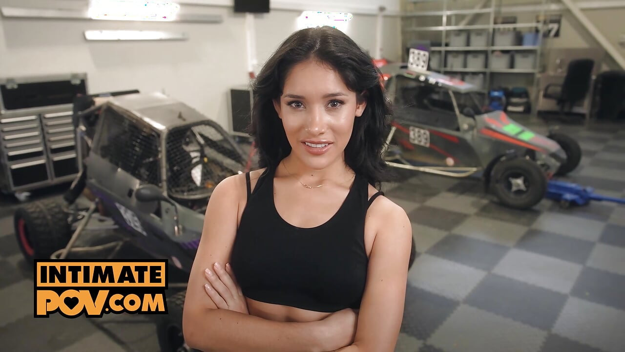 Carolina Guerrero के साथ मोटर्स से अधिक