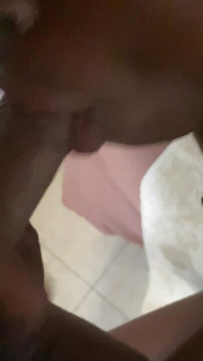 DSL Pink Lips Black 18 ur old Teen gives sloppy Head  To Hard BBC  Facefuck ebony  close up