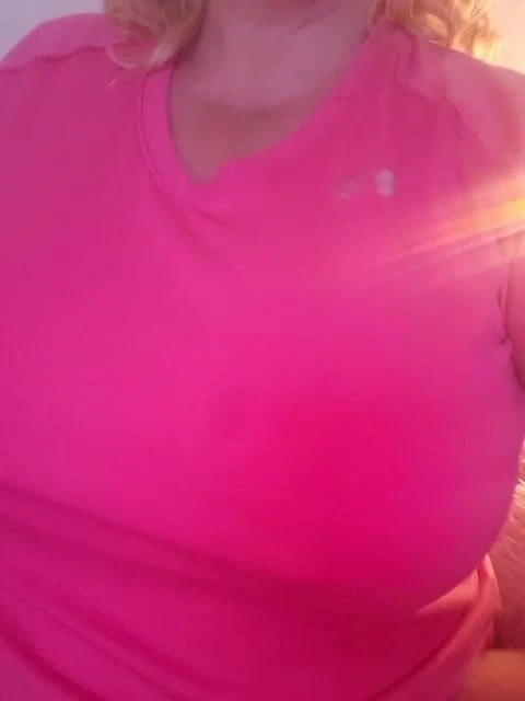 Bigg ol titties