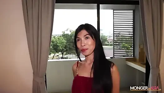Thai-muschi ist so eng, dass sie ihren liebhaber steinhart macht