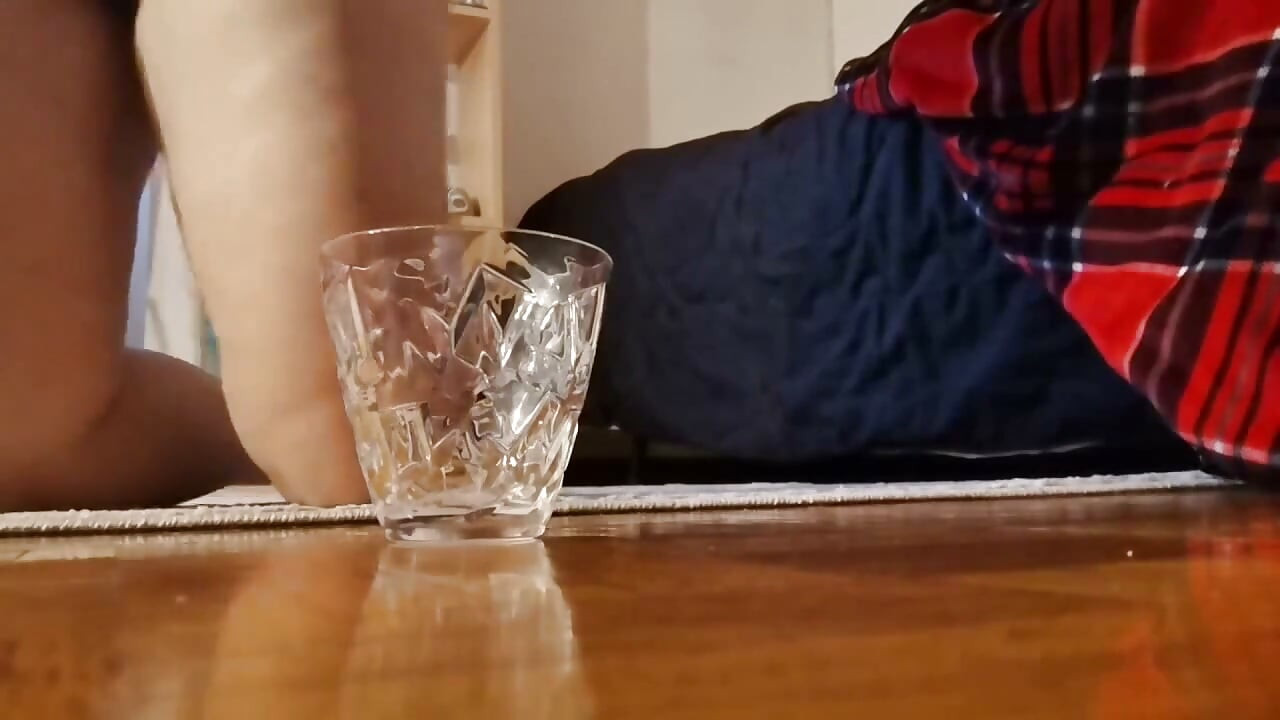 Pezón duro lleno de leche