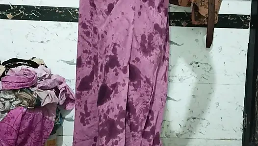 Priya Bhabi Sexy Style Body Show