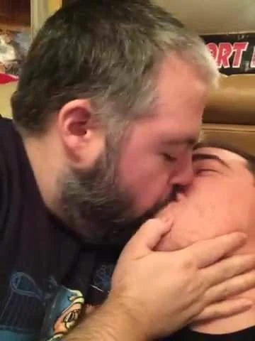 Поцелуи