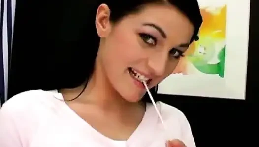 Der große blowjob mit großem penis, sperma im mund