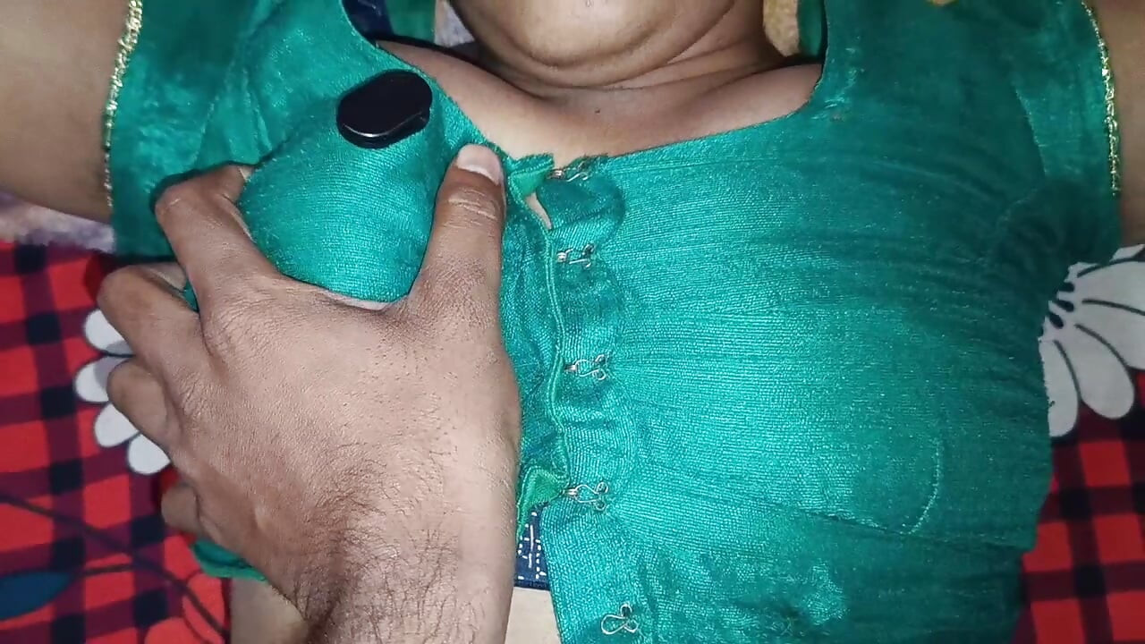 Room kiraya lene gya mil gyi chut, Desi indian bhabhi ki beutiful chudai