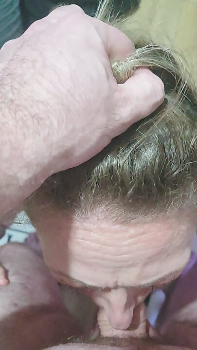 A Quick Afternoon Deepthroat Blowjob
