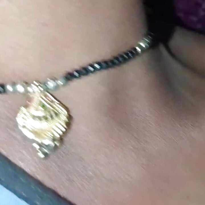 My stepsister put a bottle of Sprite in her pussy and drained her pussy?
