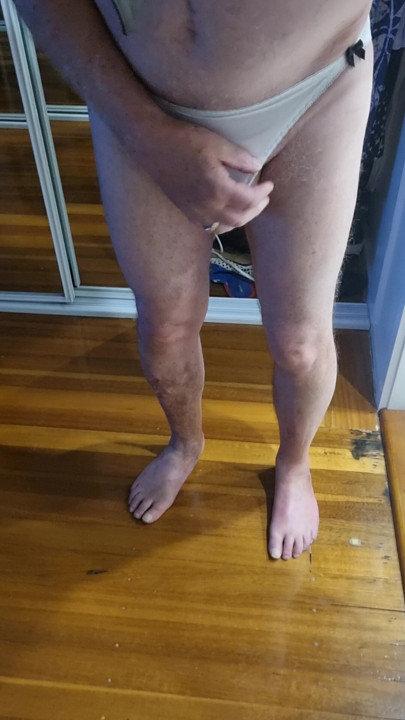 Jolie culotte mignonne pour petite bite.