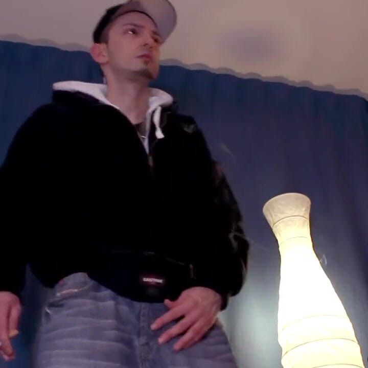 Chav puši i jaše veliki dildo - Picaldi, Shox