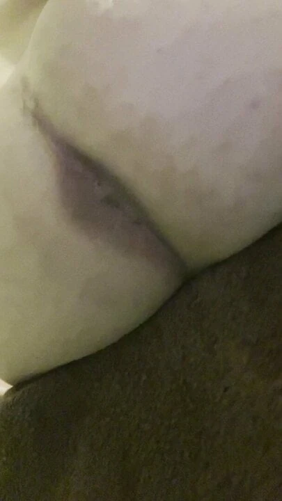 can you resist my thick butt and my beautifull asshole ?