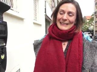 Geile Franse vrouw - eigengemaakte neukpartij
