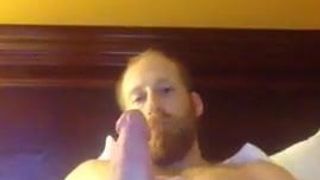 Str8 com tesão papai masturba seu pau enorme