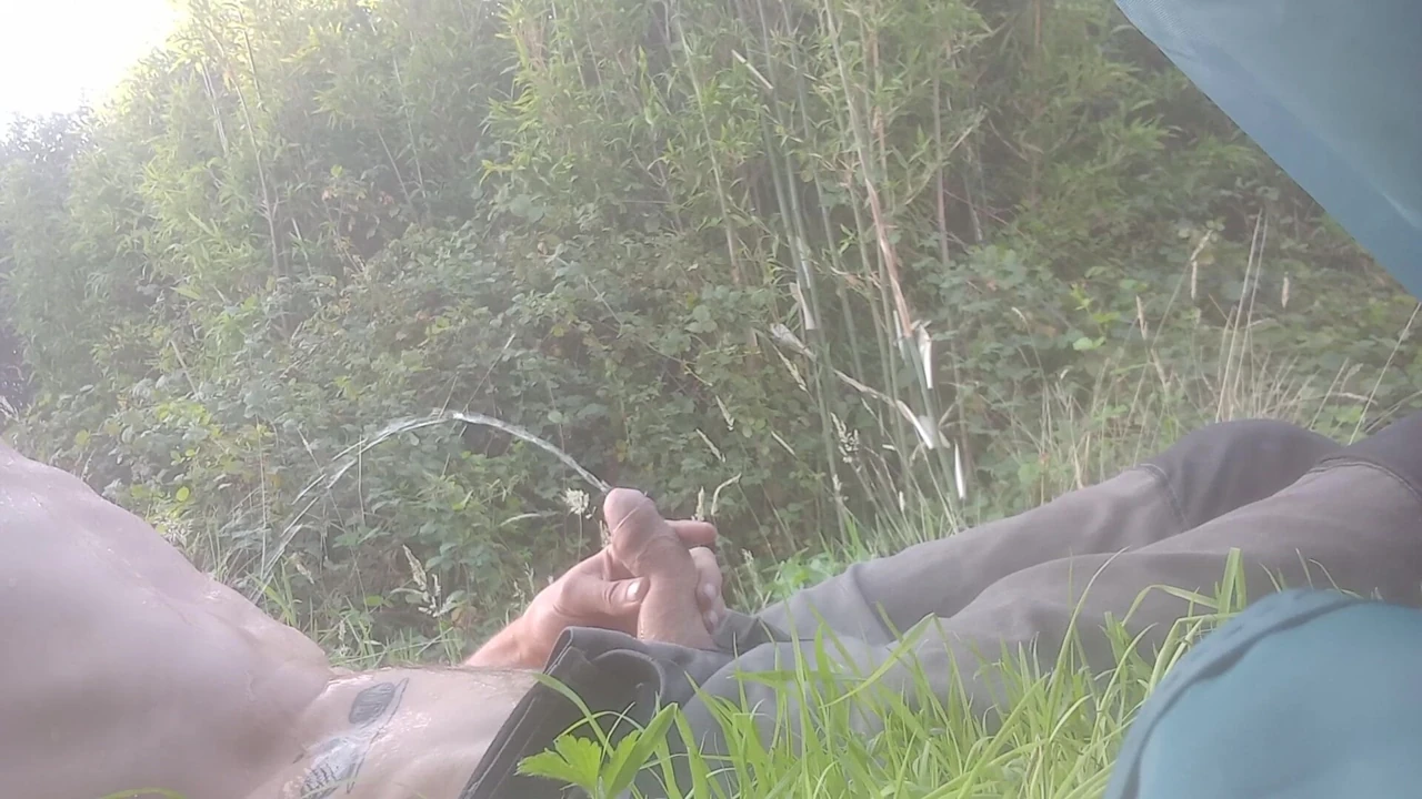 I piss on myself outdoors