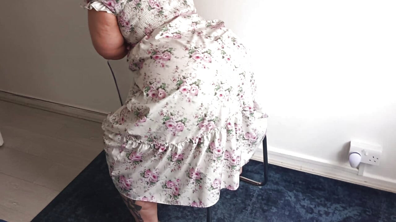 Hot Married Gilf wants BBC Balls Deep Anal for creampie. cheats with biggest Black cock she has had in her life with no condom a