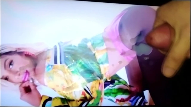 Anitta Cum Tribute 03