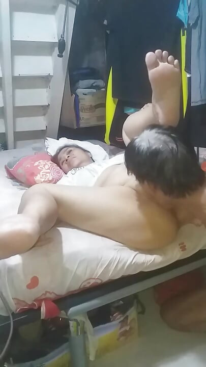 atât de ușor să mănânci pizda în fiecare zi